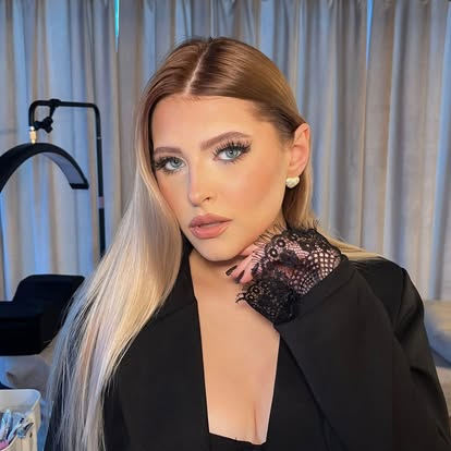 Makijaż glamour z koronkowym akcentem